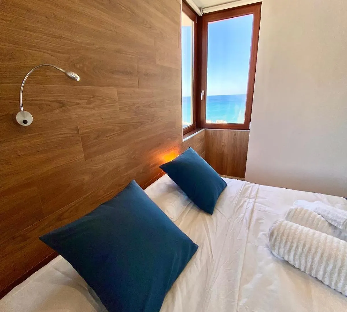Apartment Ferienwohnung La Carihuela Terrace, Sea Views And Pool Torremolinos Spanien
