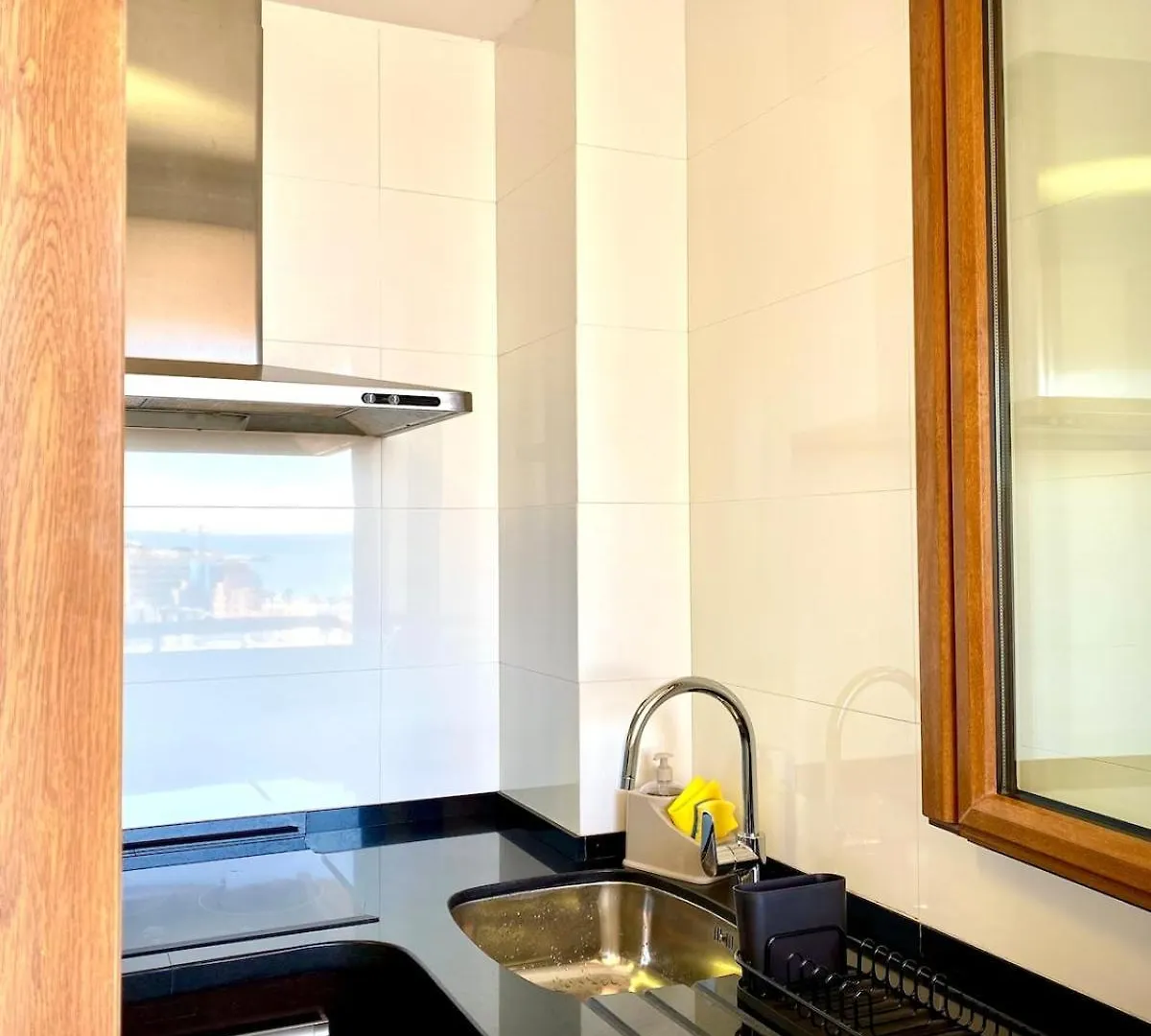 La Carihuela Terrace, Sea Views And Pool Apartment Torremolinos